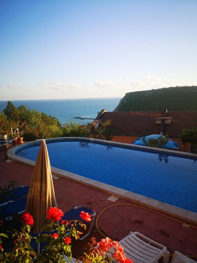 Apartmán Complex Karia IV Kavarna Exteriér fotografie