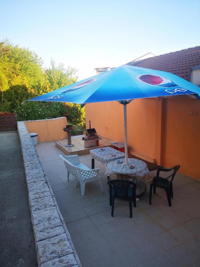 Apartmán Complex Karia IV Kavarna Exteriér fotografie