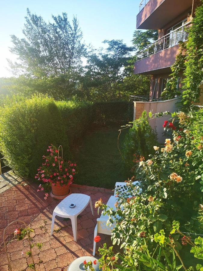 Apartmán Complex Karia IV Kavarna Exteriér fotografie