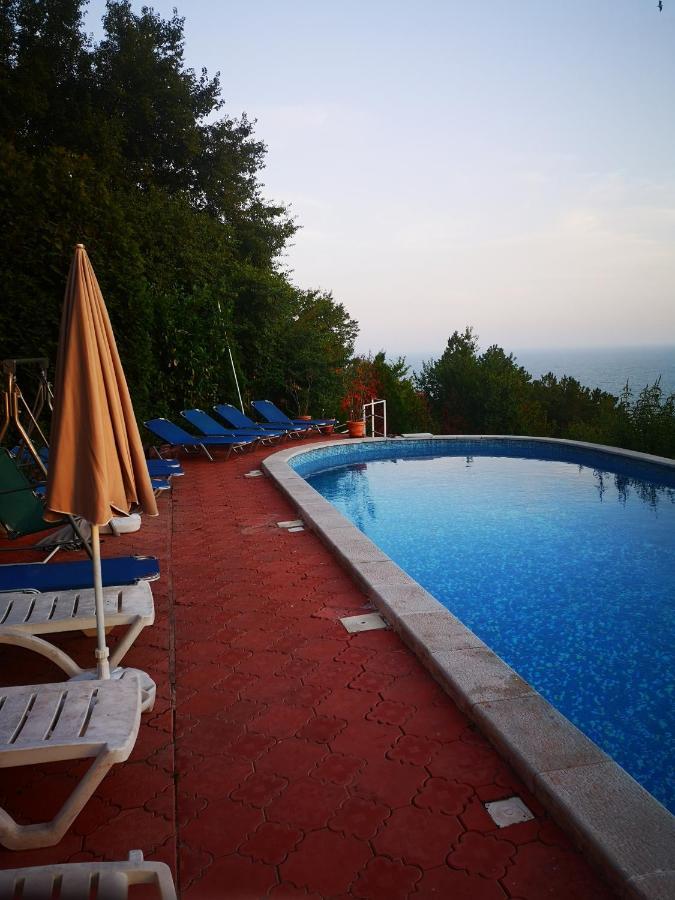 Apartmán Complex Karia IV Kavarna Exteriér fotografie