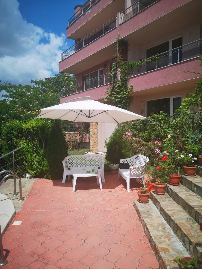Apartmán Complex Karia IV Kavarna Exteriér fotografie